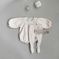 Robbie Ribbed Baby Footie | Creme