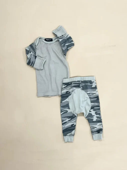 Tevin-Camo Baby Set | Cobblestone