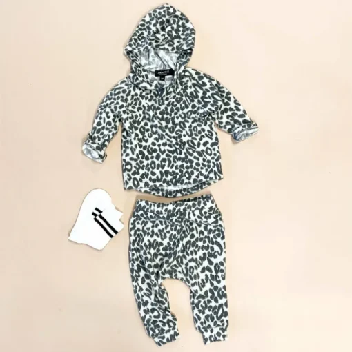 Tyler Set-Leopard Baby Set